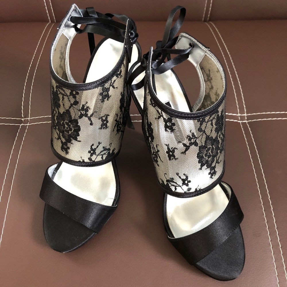 Black Lace High Heels